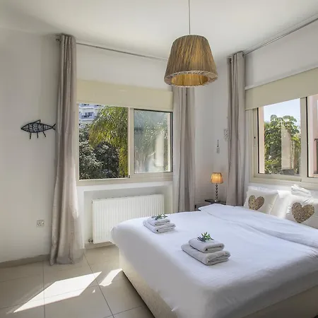 Vilă Seaside Michelle 10 *