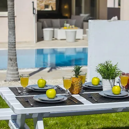 Vilă Seaside Michelle 10