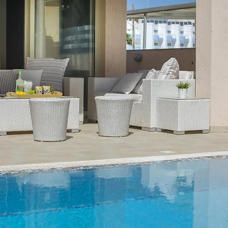 Seaside Michelle 10 Willa