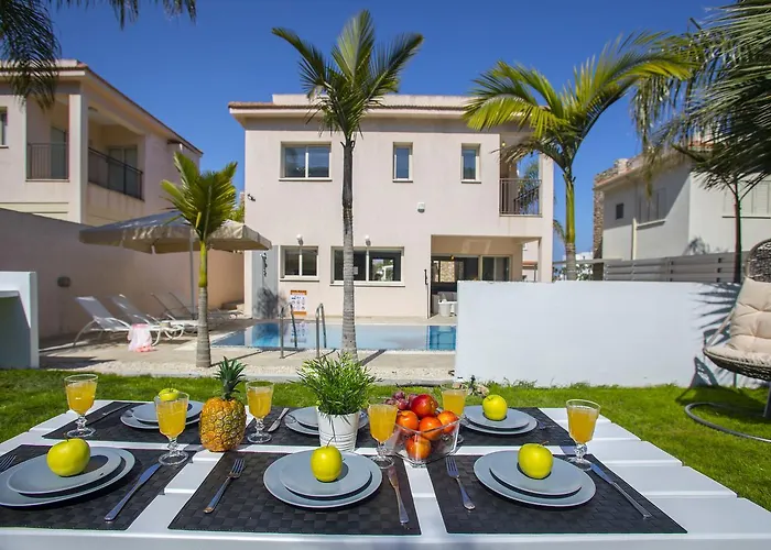 Seaside Michelle 10 * Protaras